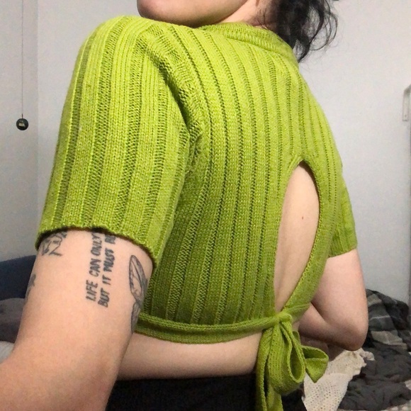Cropped polo tee - Picture 2 of 3
